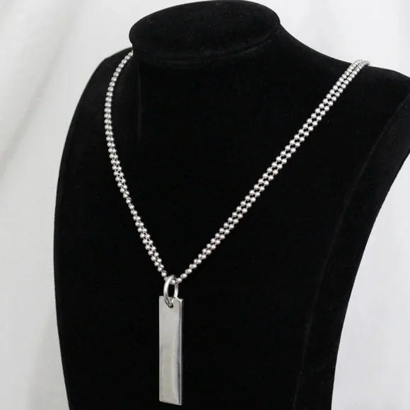 Gucci 925 Silver Logo Plate Pendant Necklace - Picture 2 of 7